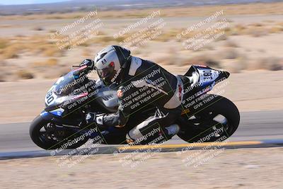 media/Dec-10-2023-SoCal Trackdays (Sun) [[0ce70f5433]]/Turn 9 Inside Set 2 (1115am)/